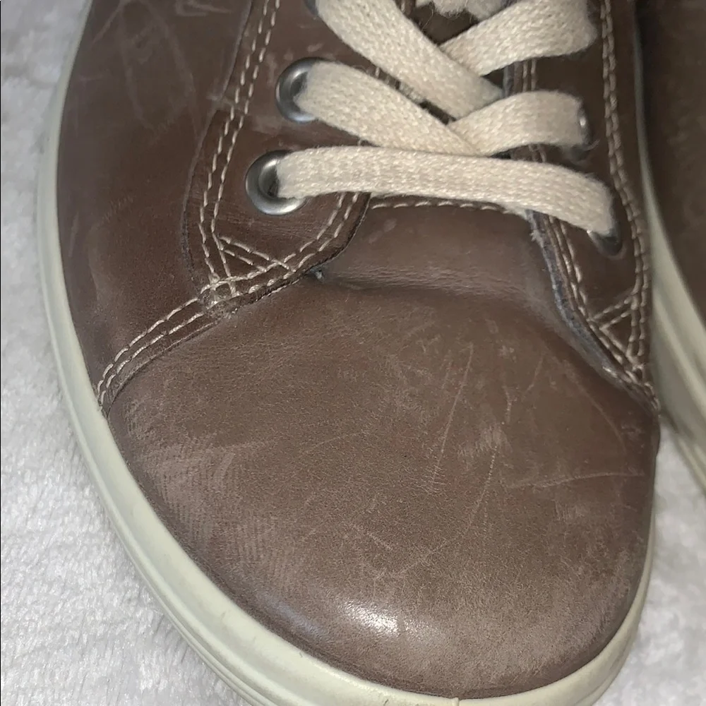 Gently Loved Men's Brown / Tan Leather Sneakers by Ecco Danish Design